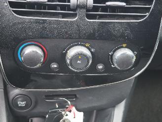 Renault Clio 0.9 Tce Expression picture 22