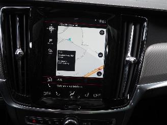 Volvo V-90 2.0 B4 R-Design Motorschaden picture 25
