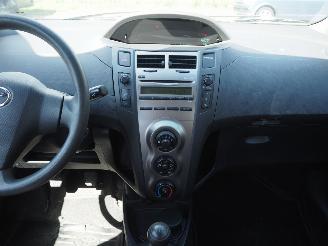 Toyota Yaris 1.0 VVTi Acces picture 12