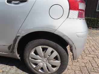 Toyota Yaris 1.0 VVTi Acces picture 7