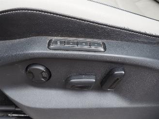 Volkswagen Tiguan 2.0 Tdi R-Line Connected Serie picture 34