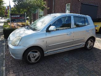 Avarii autoturisme Kia Picanto 1.1 LXE Automaat 2004/12