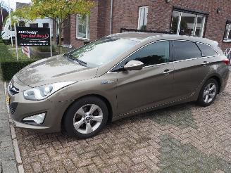 uszkodzony samochody osobowe Hyundai I-40 1.6 Gdi Blue Business Edition 2012/6