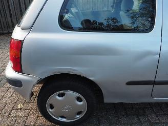 Nissan Micra 1.3 LX Automaat picture 10