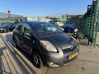 Toyota Yaris 1.3 74KW AIRCO 5 DEURS picture 3