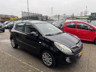 Hyundai I-20 1.2 57KW AIRCO 5-DEURS picture 3