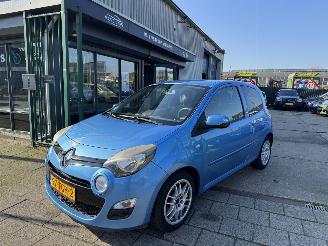 Unfallwagen Renault Twingo 1.2 16V AIRCO 2012/1