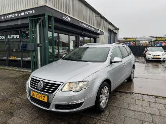 krockskadad bil auto Volkswagen Passat 2.0 TDI 125KW AIRCO LEDER XENON HIGHLINE 2006/7