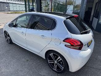 Peugeot 208 1.2 Turbo Automaat GT-line picture 8