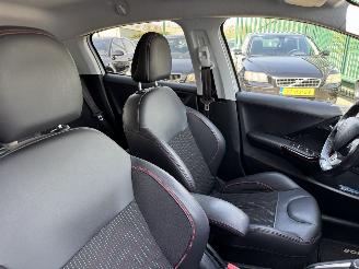 Peugeot 208 1.2 Turbo Automaat GT-line picture 11