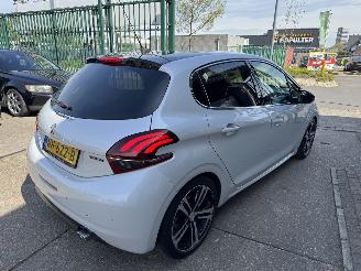 Peugeot 208 1.2 Turbo Automaat GT-line picture 5