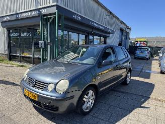 Schadeauto Volkswagen Polo 1.2 12V AIRCO 5-DEURS 2002/12