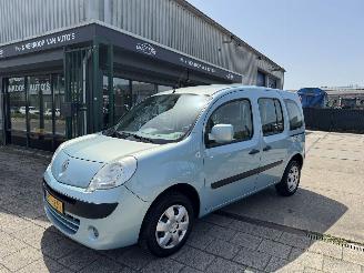 uszkodzony samochody osobowe Renault Kangoo 1.6 16V AIRCO 2009/7