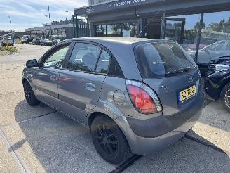 Kia Rio 1.4 AIRCO AUTOMAAT 5-DRS picture 4