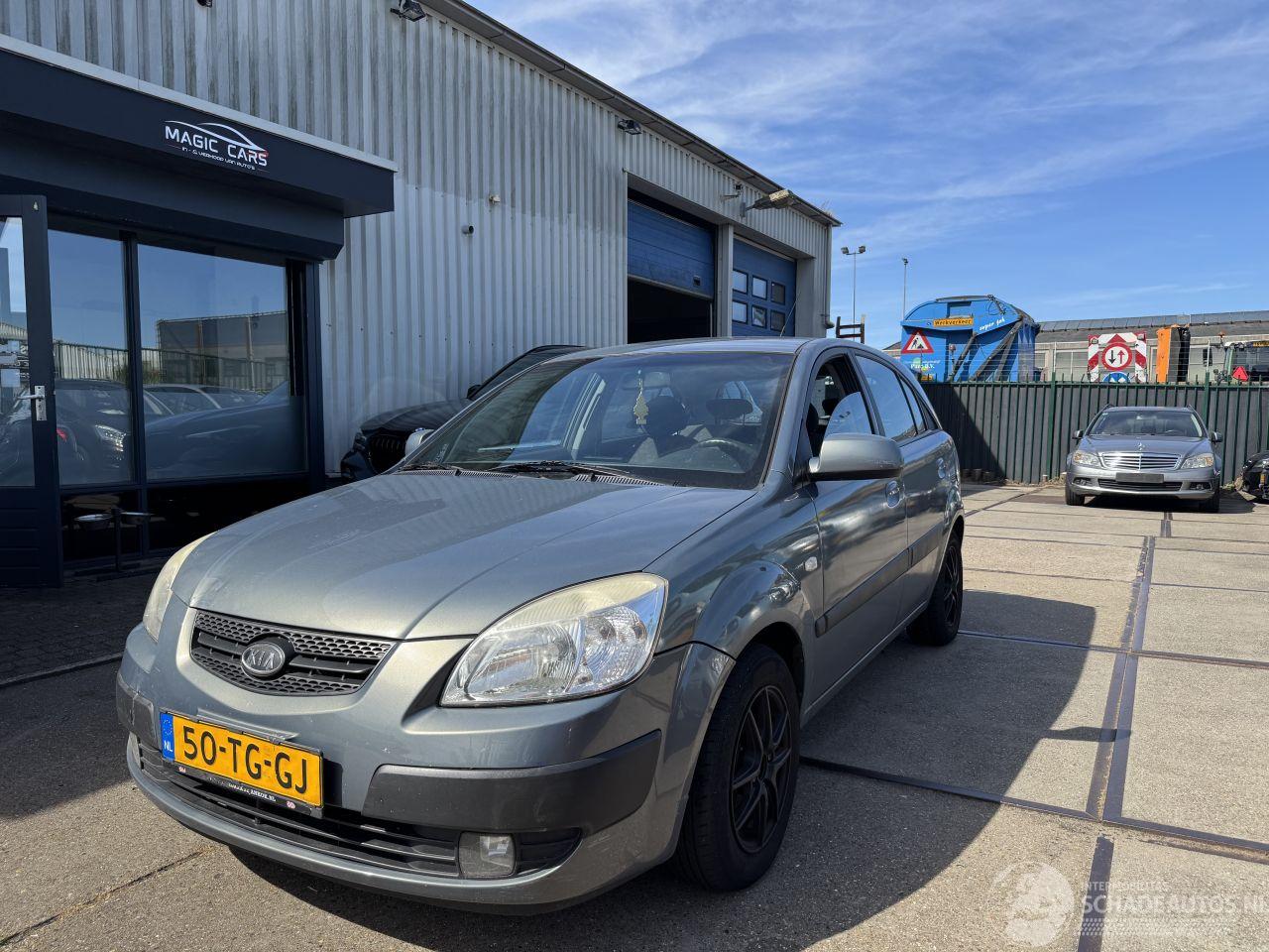 Kia Rio 1.4 AIRCO AUTOMAAT 5-DRS