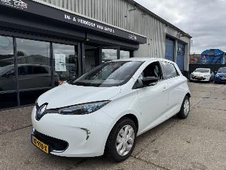 Damaged car Renault Zoé Q210 Life Quickcharge 22KWh 2013/5
