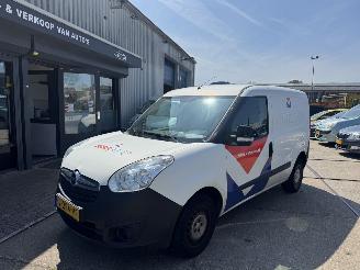 damaged passenger cars Opel Combo 1.3 CDTI 70KW AIRCO 2018/12