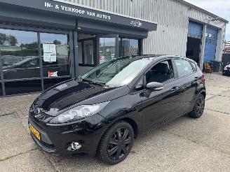 skadebil auto Ford Fiesta 1.25 Titanium Airco 5-Deurs 2012/3