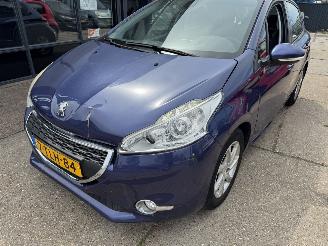 Peugeot 208 1.2 VTI AIRCO 5-DEURS picture 2