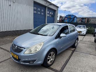 Schadeauto Opel Corsa 1.2 16V AIRCO 5-DEURS 2008/1