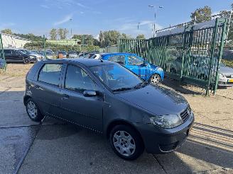 Fiat Punto 1.4 16V AIRCO 5-DEURS 94.000 NAP!! picture 3