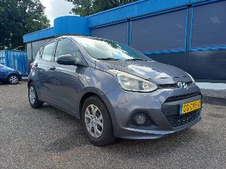 Hyundai I-10 1.0i i-Motion picture 1