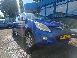 Schadeauto Hyundai I-20 1.2i DynamicVersion 2009/4
