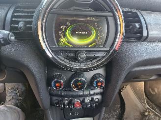 Mini Cooper 1.5 Coop.Chili S.Bns picture 8