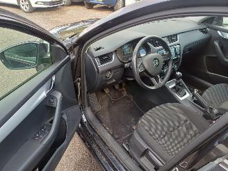 Skoda Octavia 1.2 TSI Grt Amb Bns picture 5