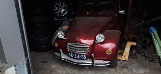 skadebil auto Citroën 2-cv  1972/3