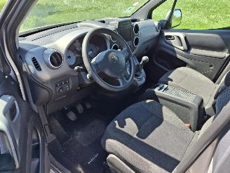 Peugeot Partner Tepee picture 13