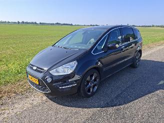 Damaged car Ford S-Max 1.6 16v SCTI 2011/9