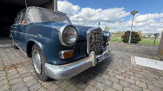 Mercedes 190-serie 2.0D picture 2
