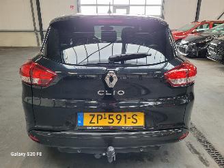 Renault Clio Grandtour 0.9 TCE 66-KW BOSE Panoramadak picture 15