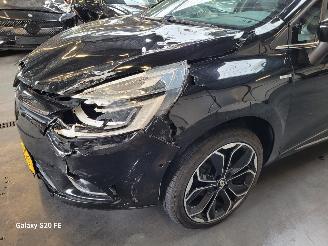 Renault Clio Grandtour 0.9 TCE 66-KW BOSE Panoramadak picture 4