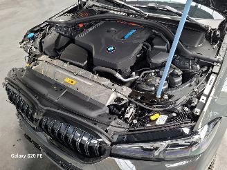 BMW 3-serie 330e Limo 215-KW Automaat M-SPORT picture 11