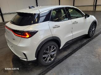 Lexus LBX Hybrid 1.5 100-KW Automaat Elegance picture 2