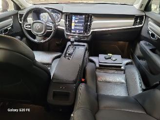 Volvo V-90 2.0 T4 140-KW Automaat Momentum Leder picture 17