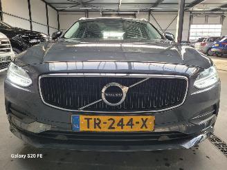 Volvo V-90 2.0 T4 140-KW Automaat Momentum Leder picture 12