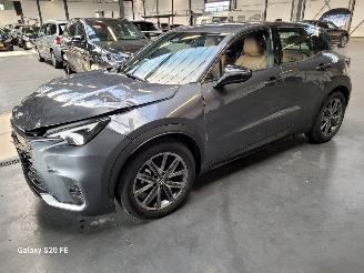 Lexus LBX Hybrid 1.5 67-KW Automaat Elegance Leder picture 3