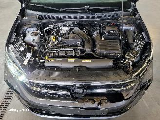 Volkswagen Taigo 1.5 TSi 110-KW DSG 5drs R-LINE Panoramadak picture 12