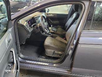 Volkswagen Taigo 1.5 TSi 110-KW DSG 5drs R-LINE Panoramadak picture 16