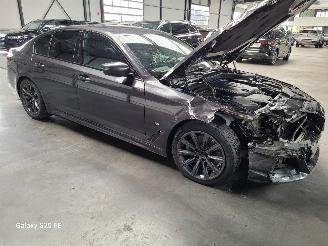 BMW 5-serie 520d Limo 120-KW Automaat M-Sport picture 3