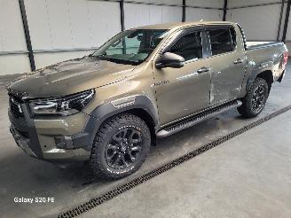 Auto incidentate Toyota Hilux 2.8 D-4D 150-KW Automaat 4-WD Invincible Dubbel-Cabine 2022/4