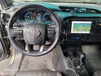 Toyota Hilux 2.8 D-4D 150-KW Automaat 4-WD Invincible Dubbel-Cabine picture 21
