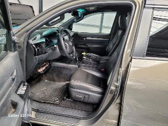 Toyota Hilux 2.8 D-4D 150-KW Automaat 4-WD Invincible Dubbel-Cabine picture 18