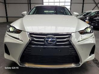 Lexus IS 300h Hybrid 133-KW Automaat picture 14