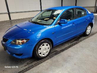 Unfallwagen Mazda 3 Sedan 1.6 77-KW 6-Bak Touring Airco 2006/1