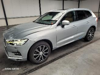 Schadeauto Volvo Xc-60 2.0 D4 140-KW Automaat AWD Inscription 2017/10
