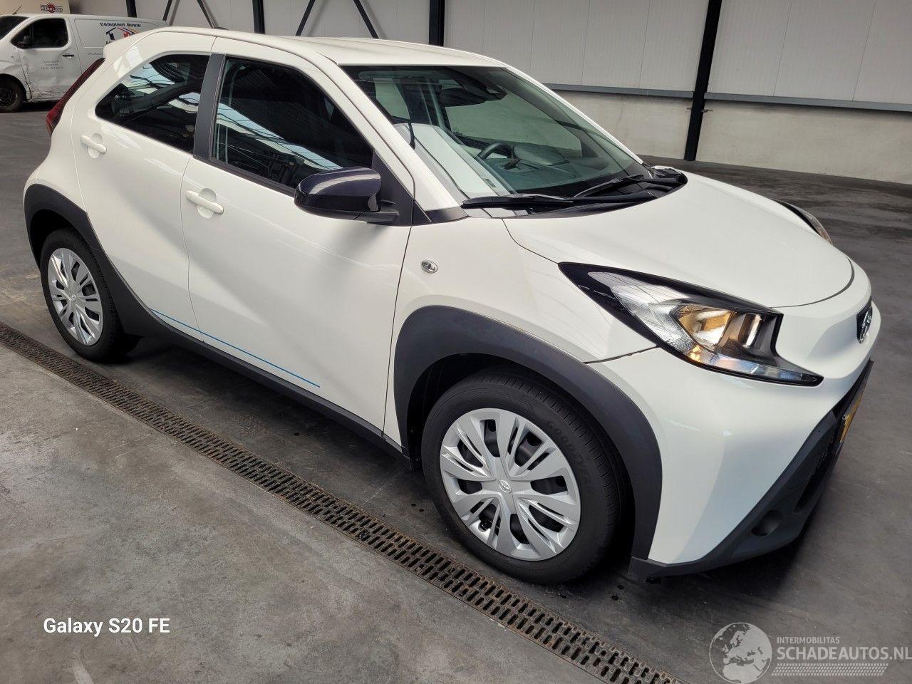 Toyota Aygo X 1.0 VVT-i 53-KW 5-Bak Play 5drs Airco